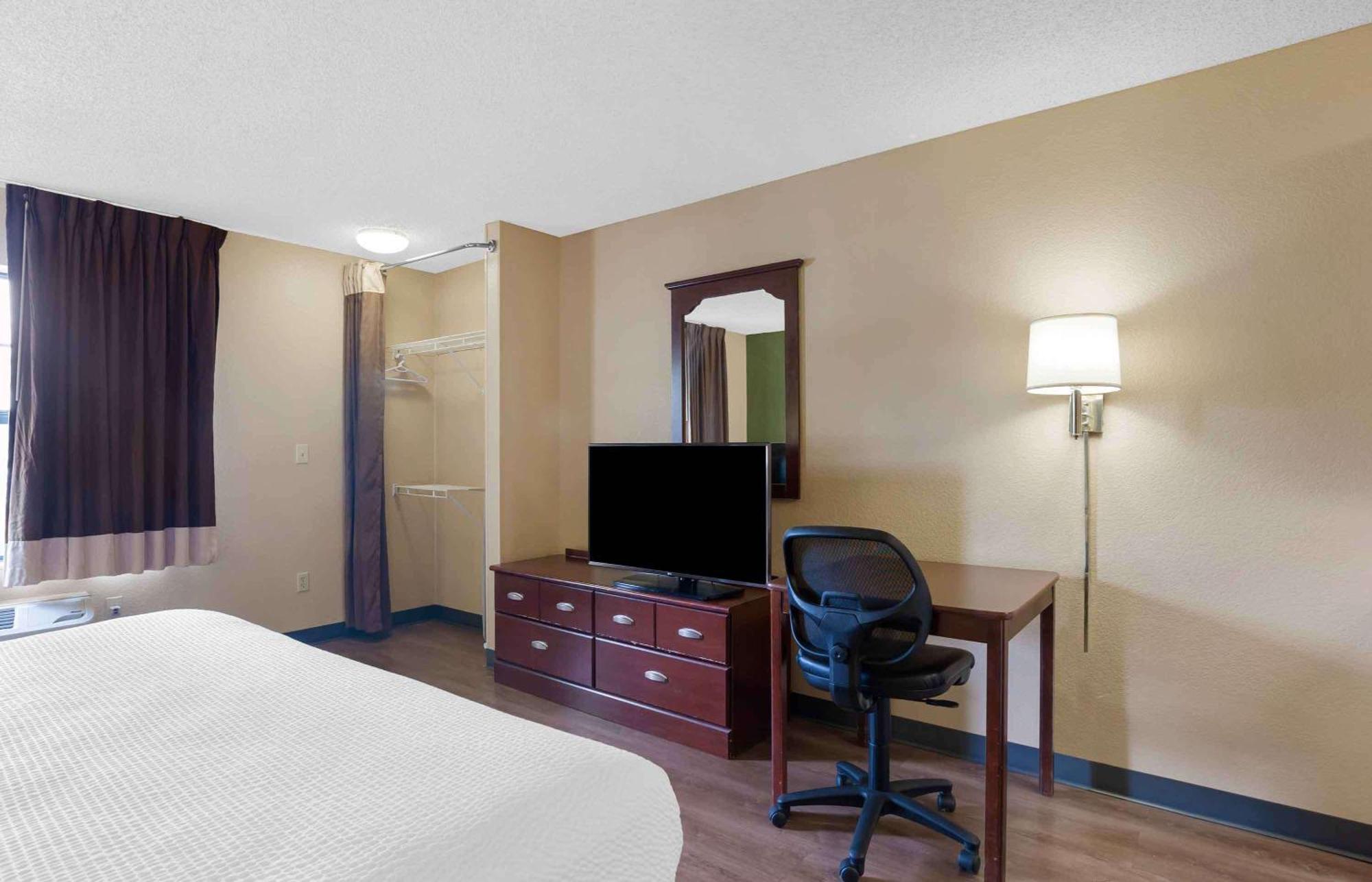 เอ็กซ์เทนด์ สเตย์ อเมริกา รีโน เซาท์ เมดโดวส์ Hotel ภายนอก รูปภาพ